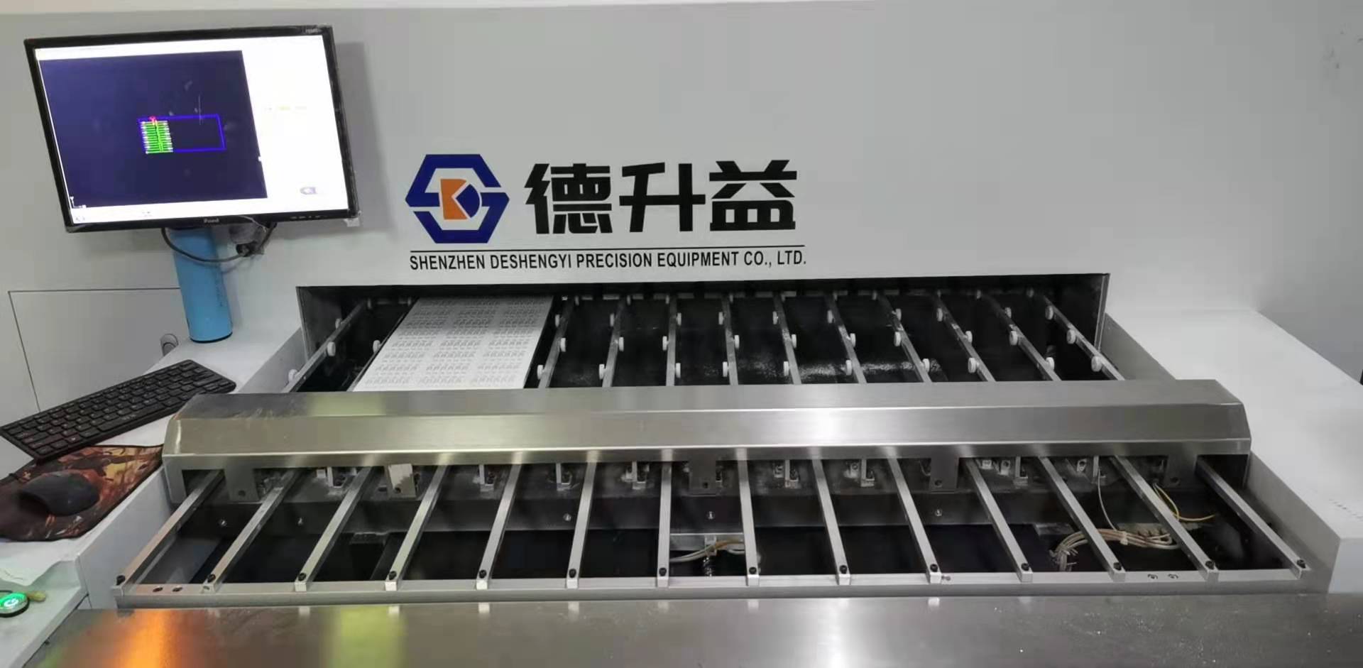 鑼外形，V割